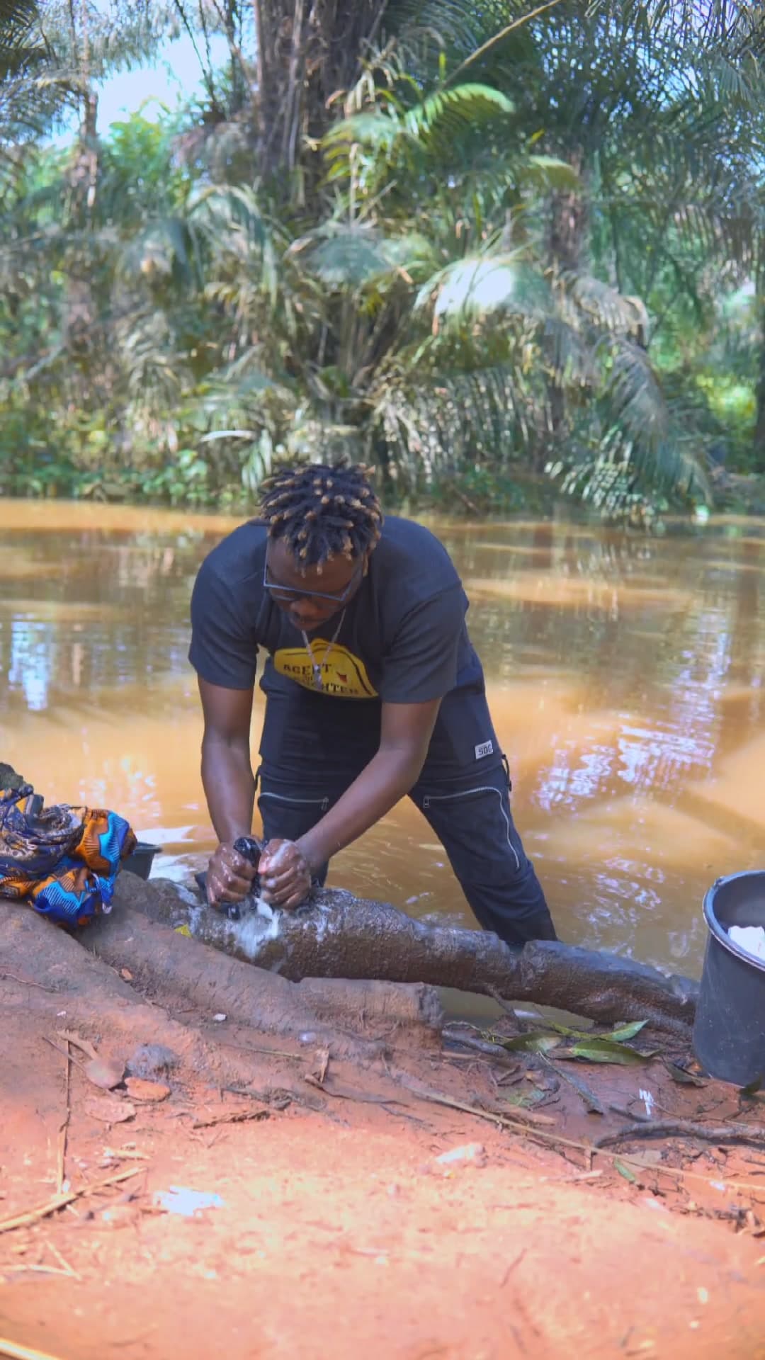 @agentoflaughter — washing in the river 🤣🔥 #funny #comedy #viral 