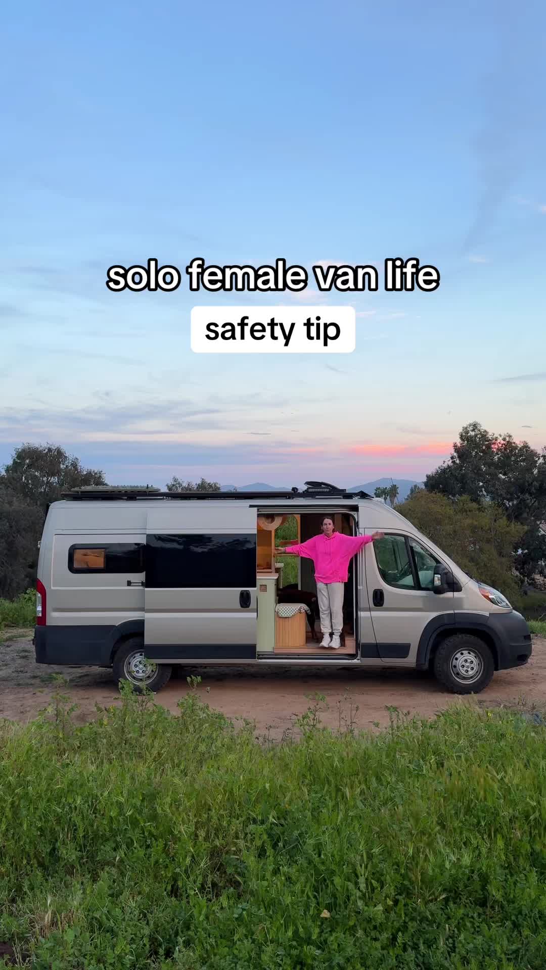 @courtandnate — Solo female van life safety tip✨
