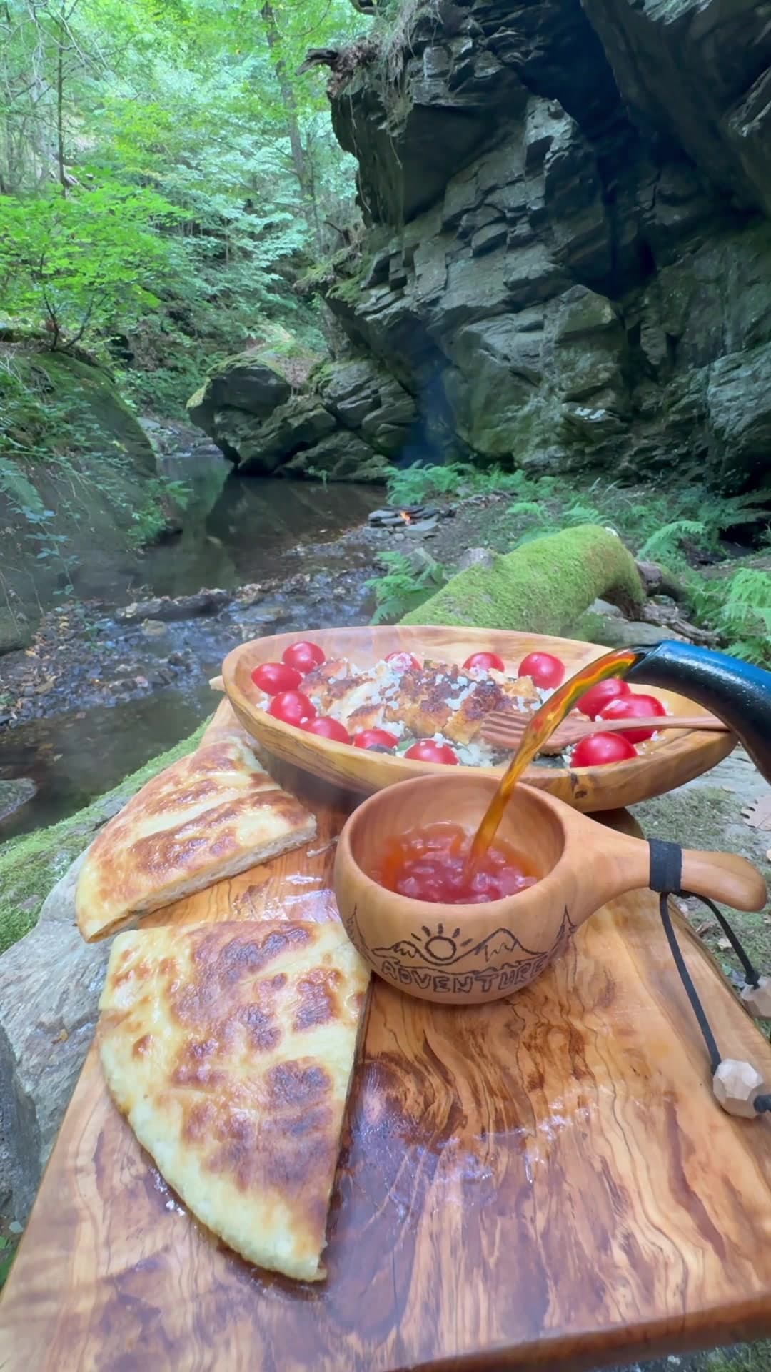 @karadenizli.maceraci — Patatesli Bazlama ile Çıtır Tavuk 🫓 crispy chicken with potato flatbread 