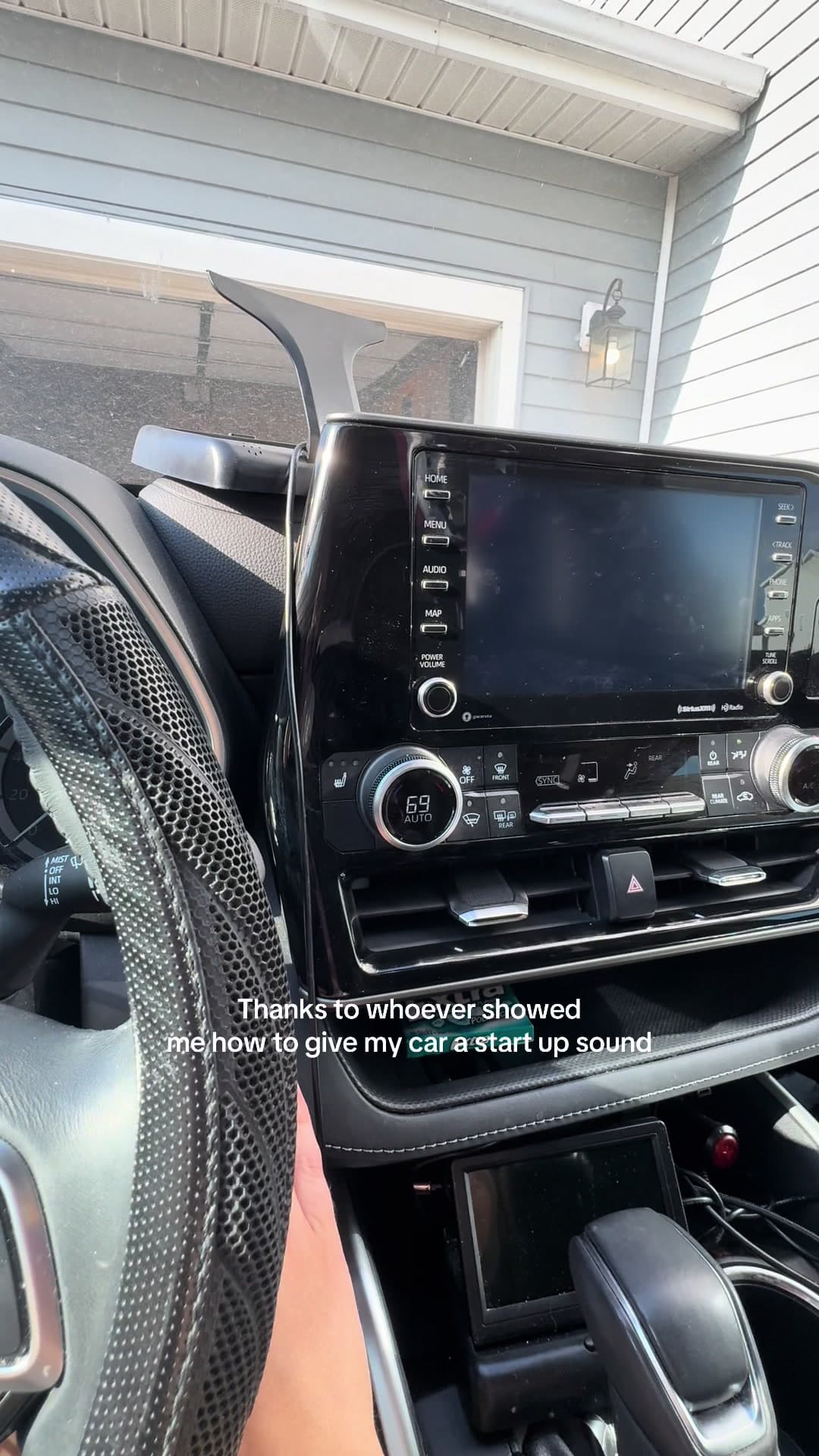 @jenuinelyidk — Okayyyy let’s go #carplayhack #applecarplay #carplay #startup #meme #fyp #trending 