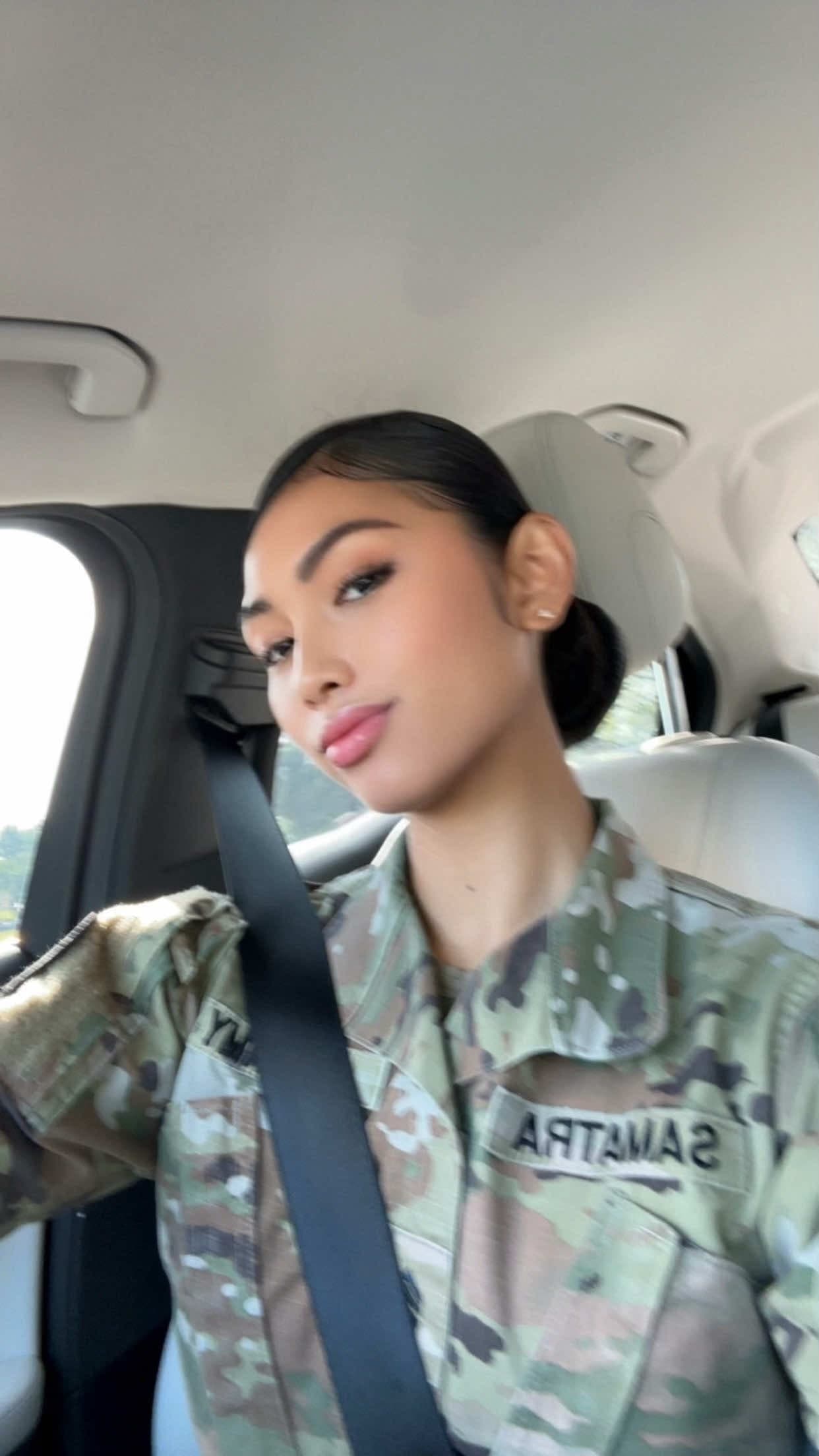 @sammmi3e — Running this one back‼️comment a push up challenge you want me to do next and tag someone to do this challenge see if they’re up for it👀