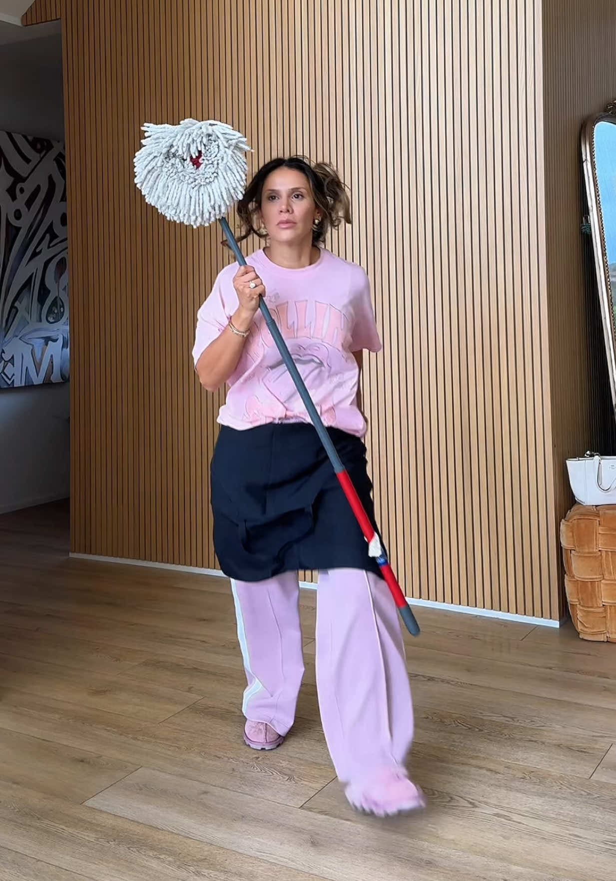 @andreaespadatv — Moms on a Sunday at 7:30 am 🤣