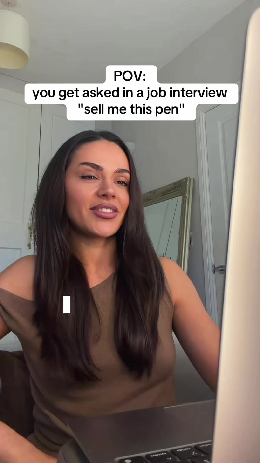 @georgiaintech — “Sell me this pen” is probably one of the most overused sales interview questions and most people completely miss the point.