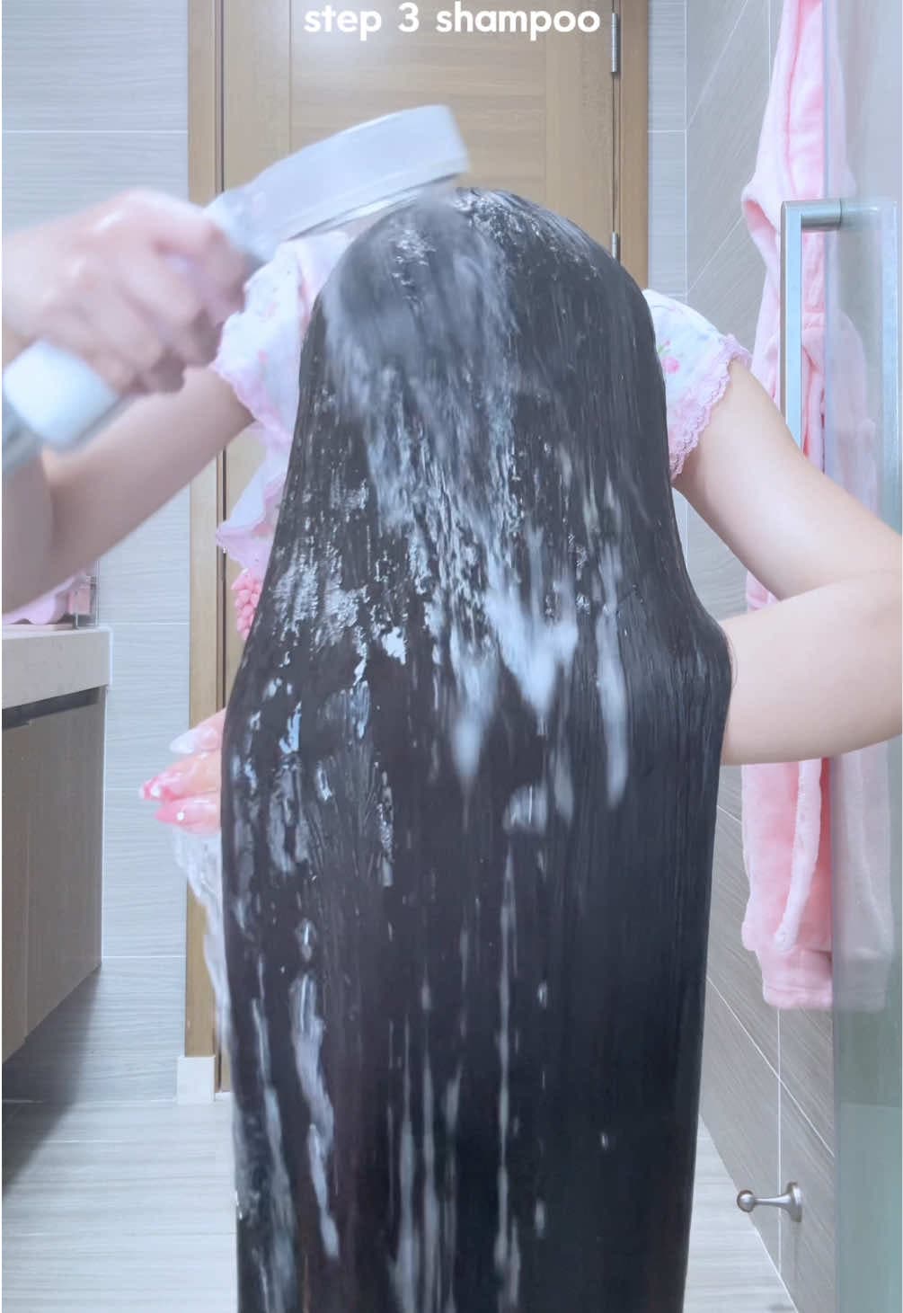 @vivian_jiu — Oil Haircare Routine for Silky Hair #cleangirl #haircare #aestheic #hairwash #fyp   
