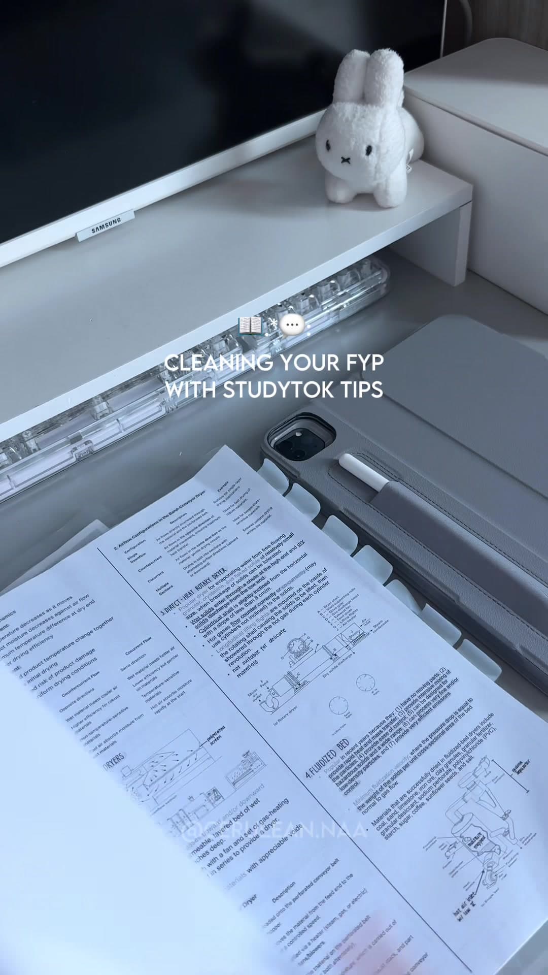 @cerulean.naa — cleaning your fyp with studytok tips!! trying out #fabric_so 's newest feature - a canvas to arrange notes, references, image, and more~📖🤍
