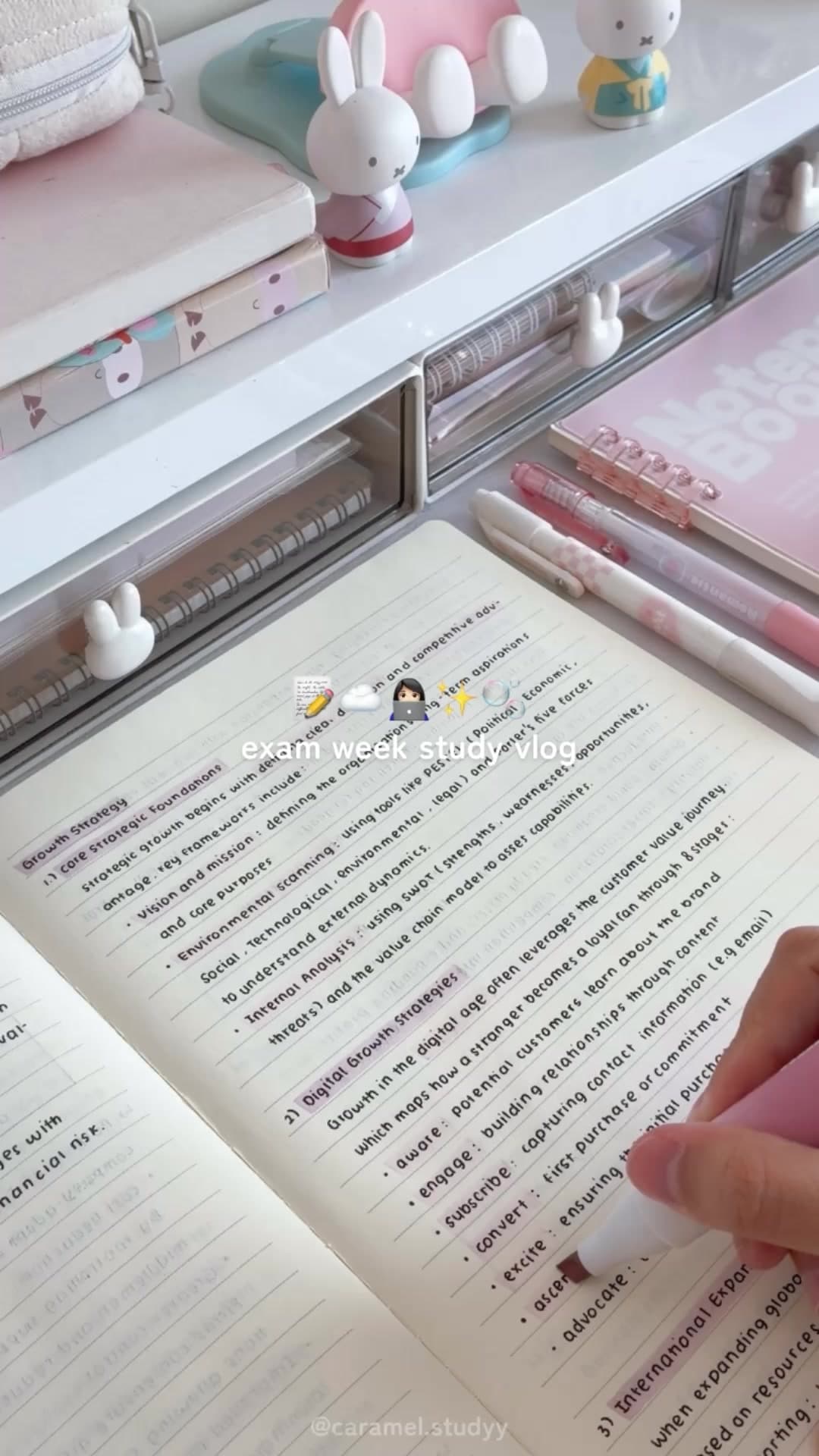 @caramel.studyy — organize your notes better with @iScanner app 👩🏻‍💻✨📝