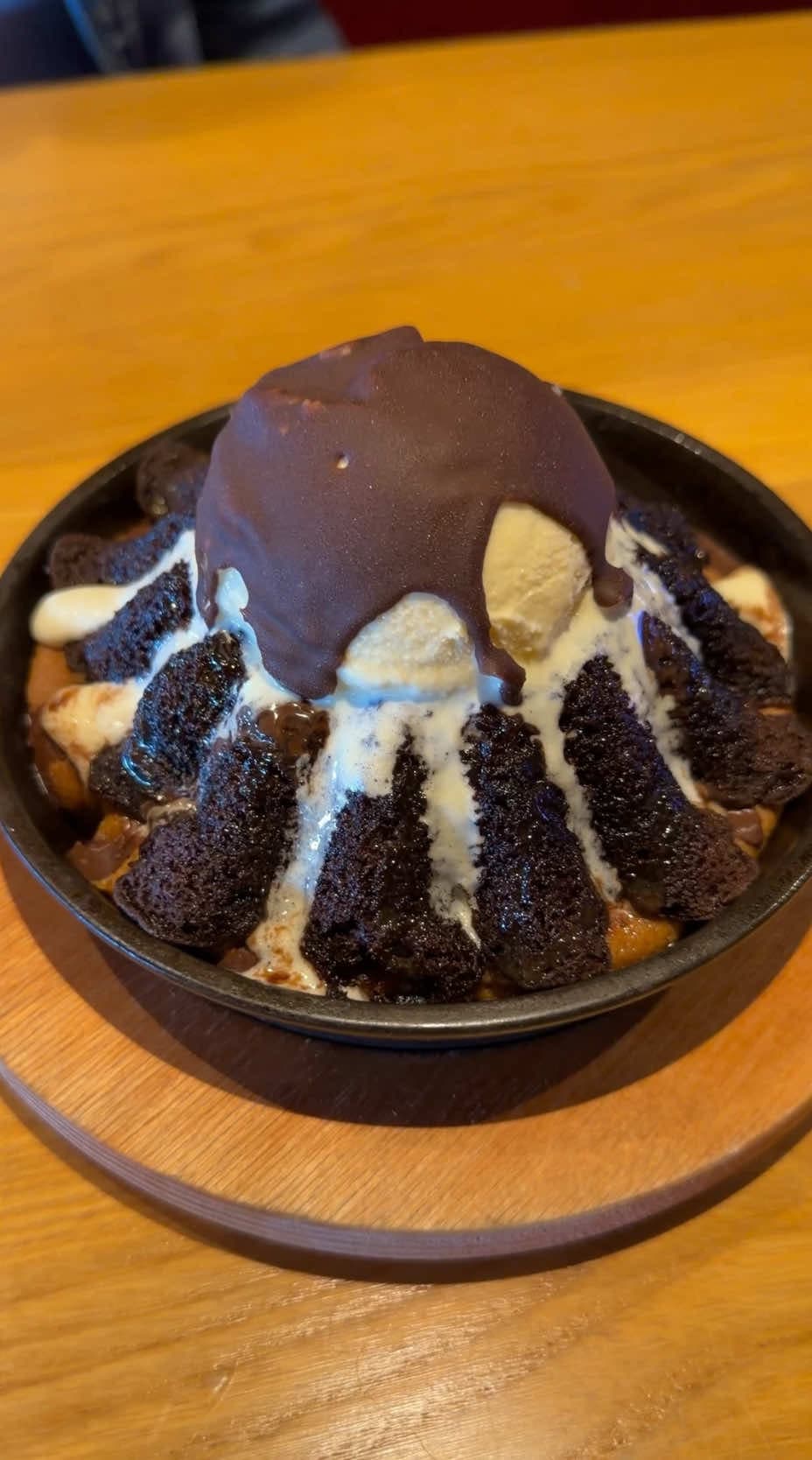 @baklaeats — #ChilisPartner New Molten & Skillet Cookie Menu Hack @Chili’s Grill & Bar 🤩🔥​