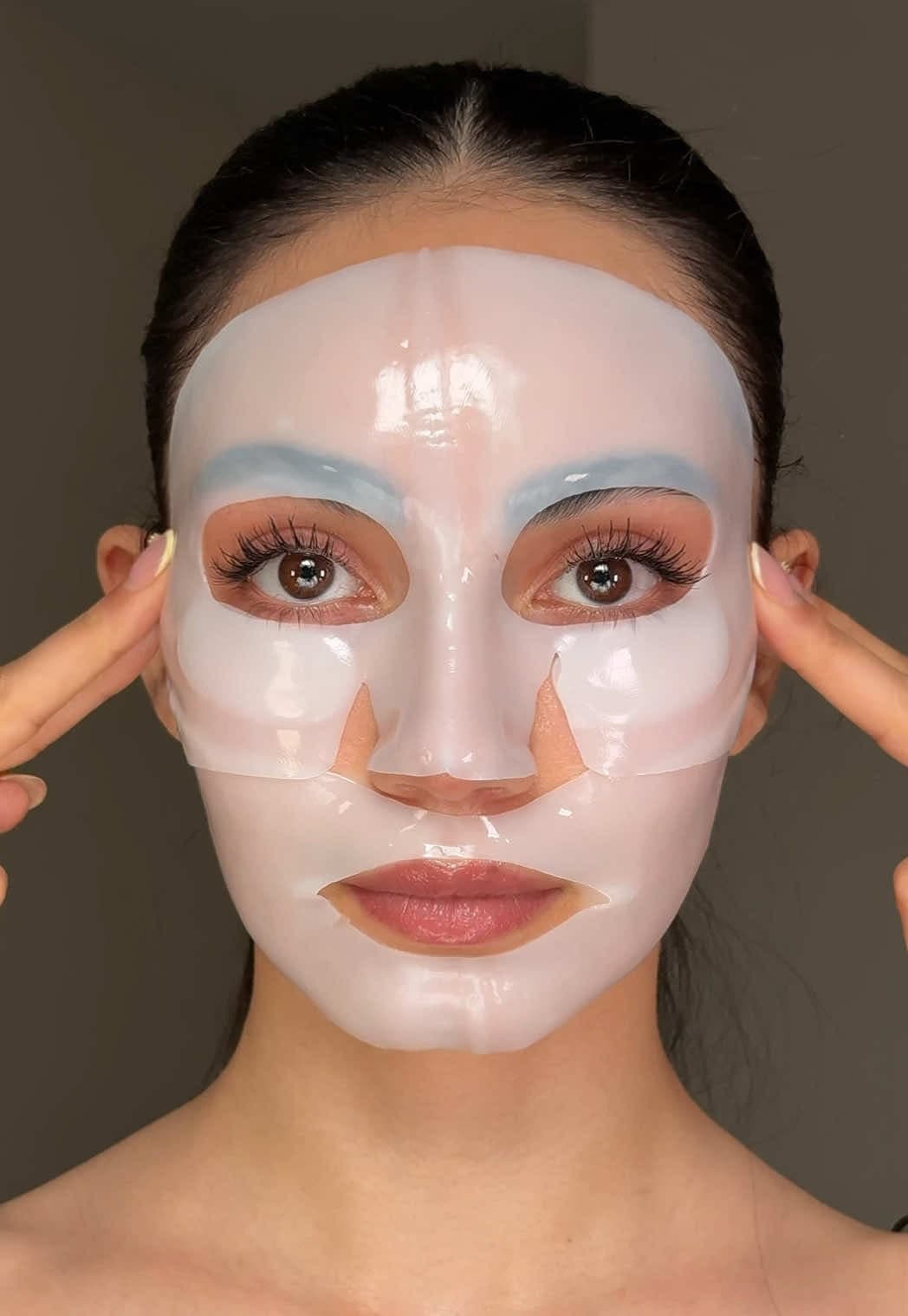 @aysaaminii — The way this mask slowly disappears while your skin gets glowier is actually insane 😭✨