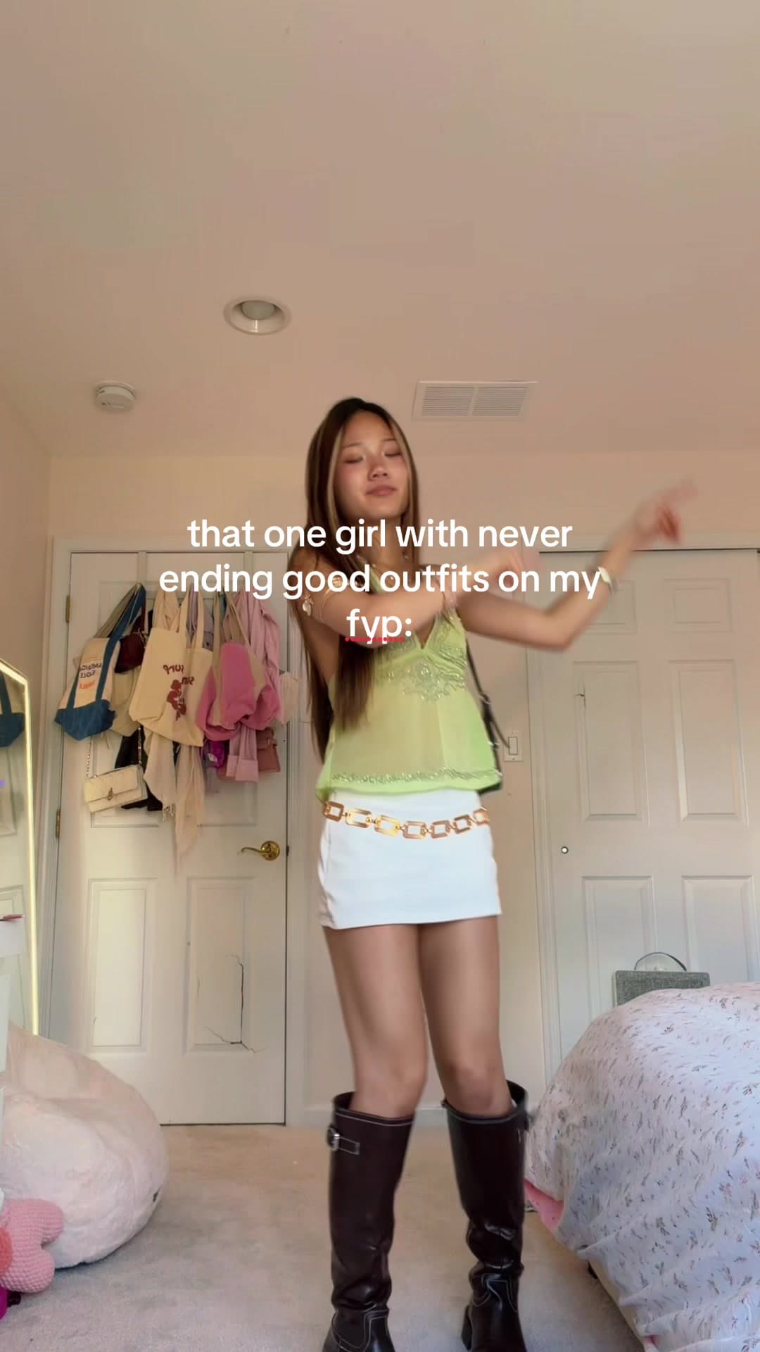 @aiwei.xulifestyle — teach me ur ways @Ava Lulic #fyp #outfitinspo #fashion #relatable #dance 