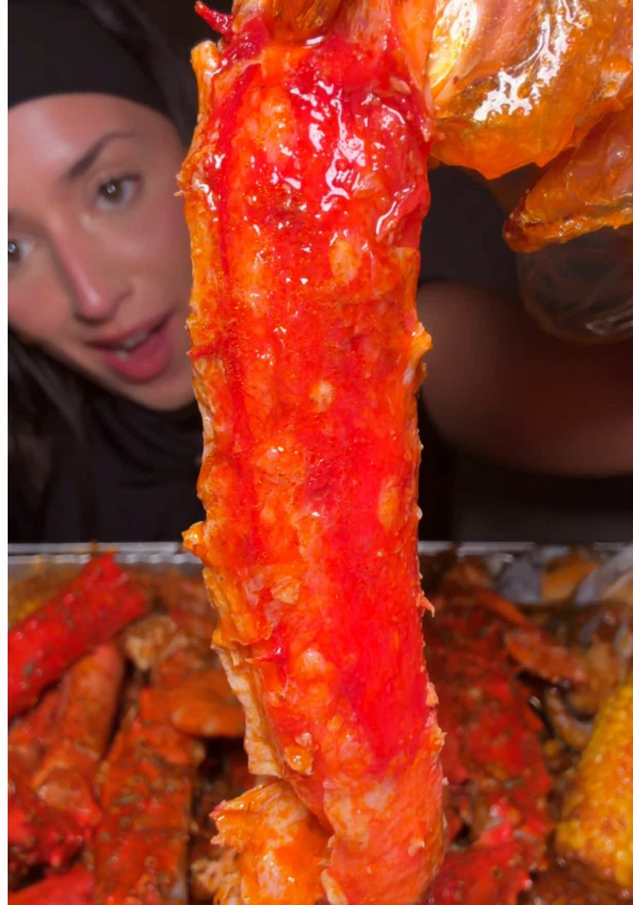 @cabreranali — i’ve been on the hunt down for BIG king crab legs in a seafood boil, & i finally found it 🥹🔥 from @Sauler’s Cajun Nation #seafoodboil #kingcrab #crablegs #mukbang #eating 