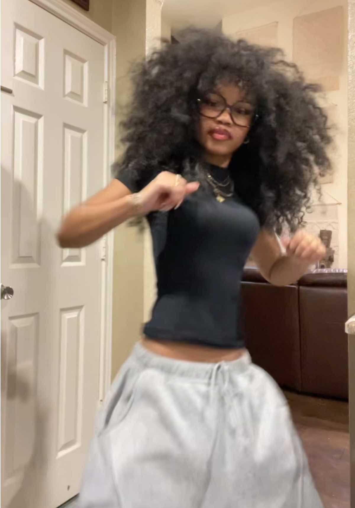 @planetunya — Baby you bugging #dance #trend #planetunya #style #fyp 