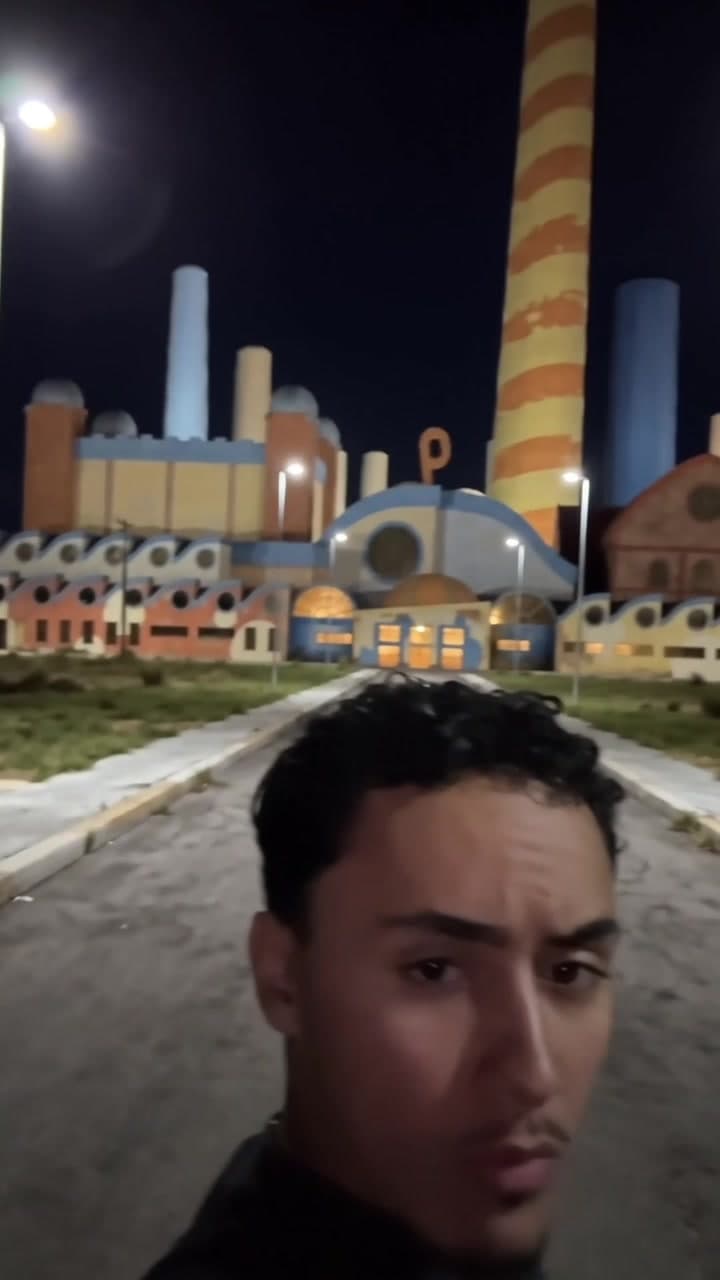 @kalzenzyx — I’ve already seen this factory somewhere #fyp #poppyplaytime #xyzbca #viral #huggywuggy 