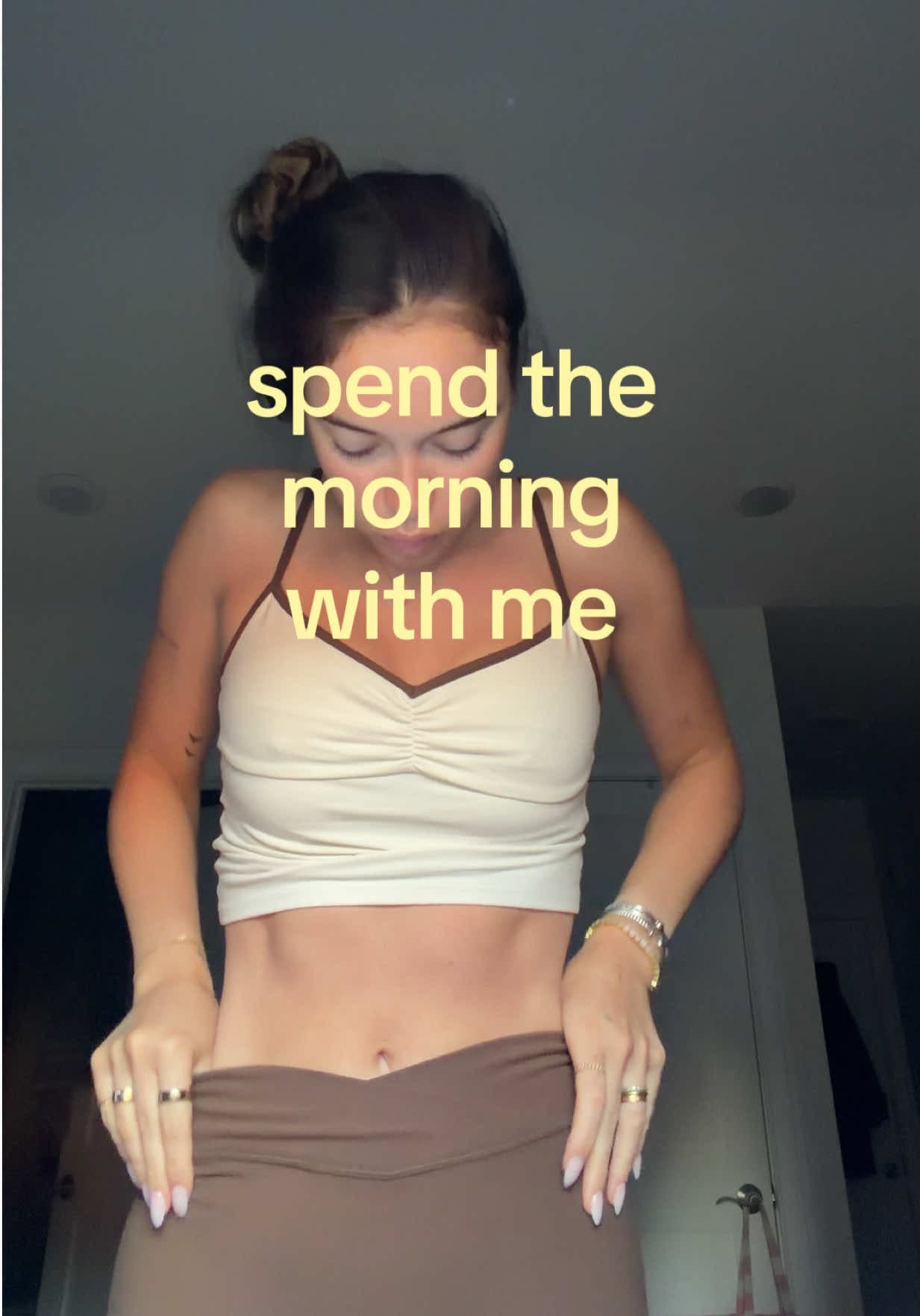 @leahleclerccc — my morning routine a little longer this time 🙈 #morningroutine #spendthemorningwithme 