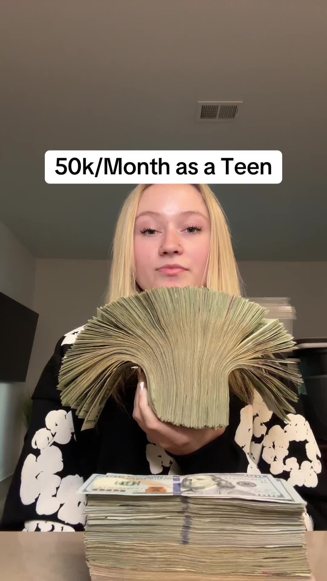 @ezelwrlds — 50k/Month as a Girl Reseller #reselling #girlreseller #forthegirls #sidehustle #fyp 