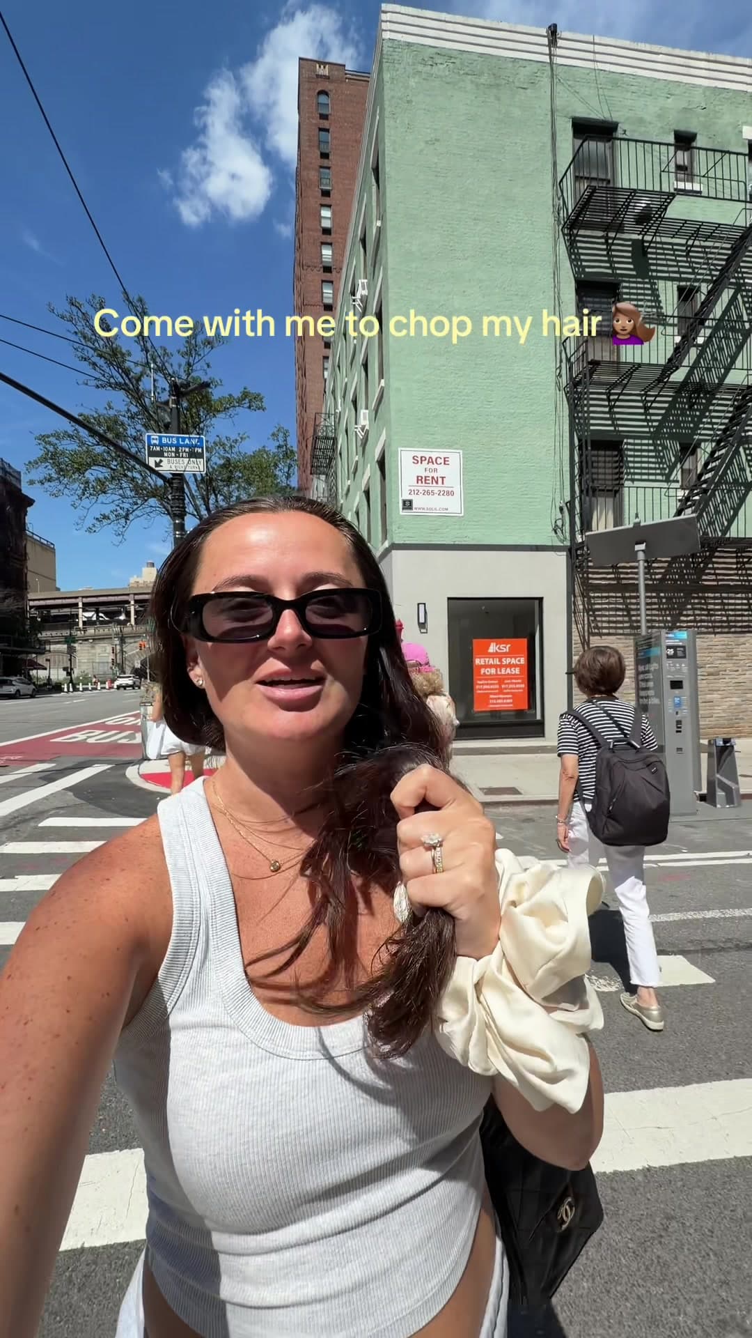 @sellingsaraa — to bob or not to bob #hairtransformation #hairstyle #haircut #hairstyleideas #hairtok 