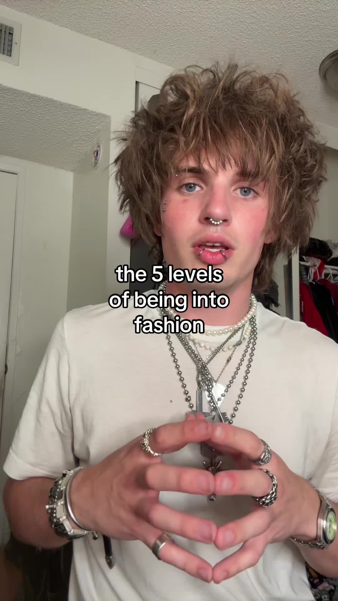 @freesami_ — the 5 levels of being into fashion. what r u? #fashion #levels 