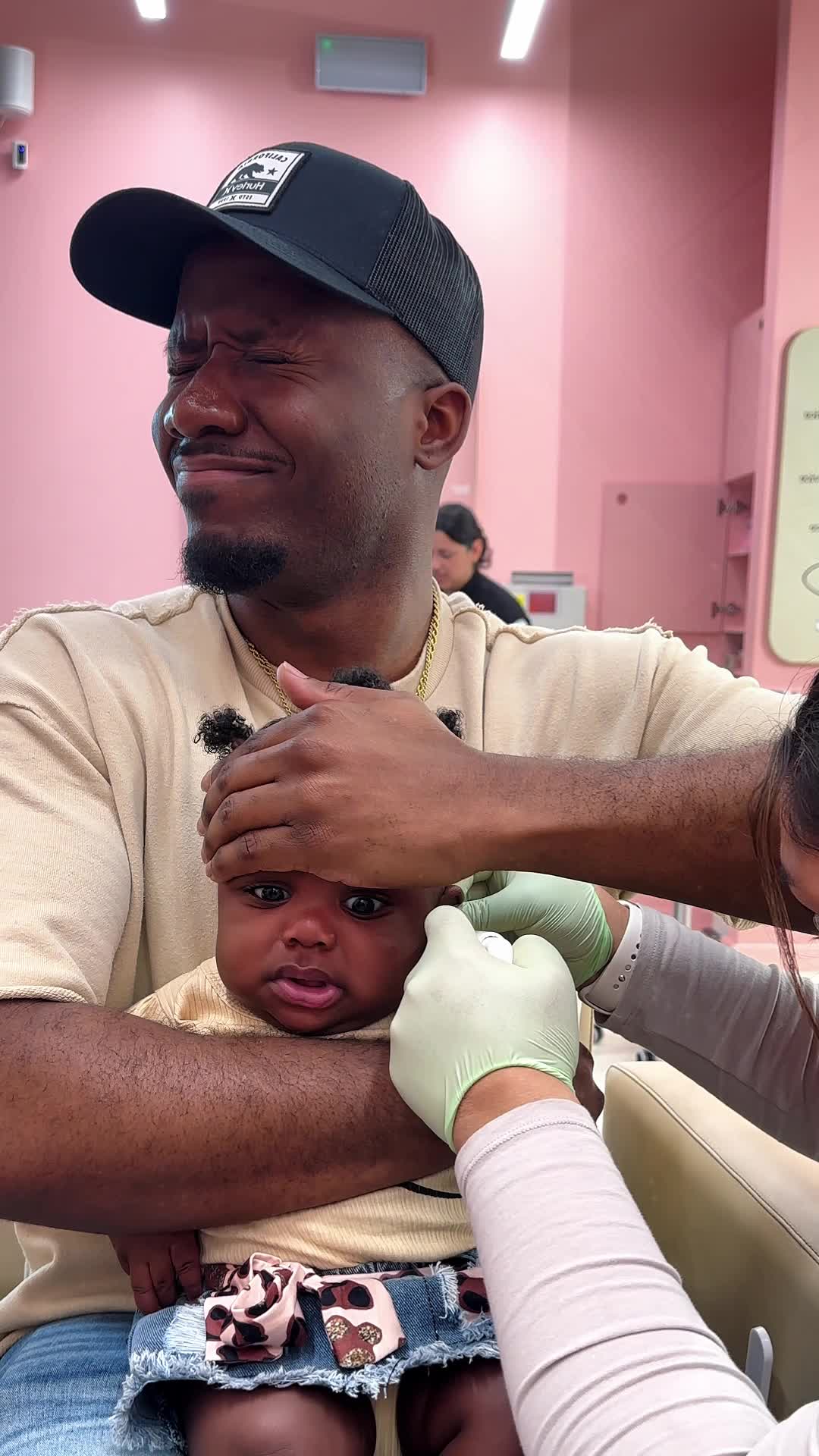 @funnybaby008 — Emotional Pre-Frame Hook example